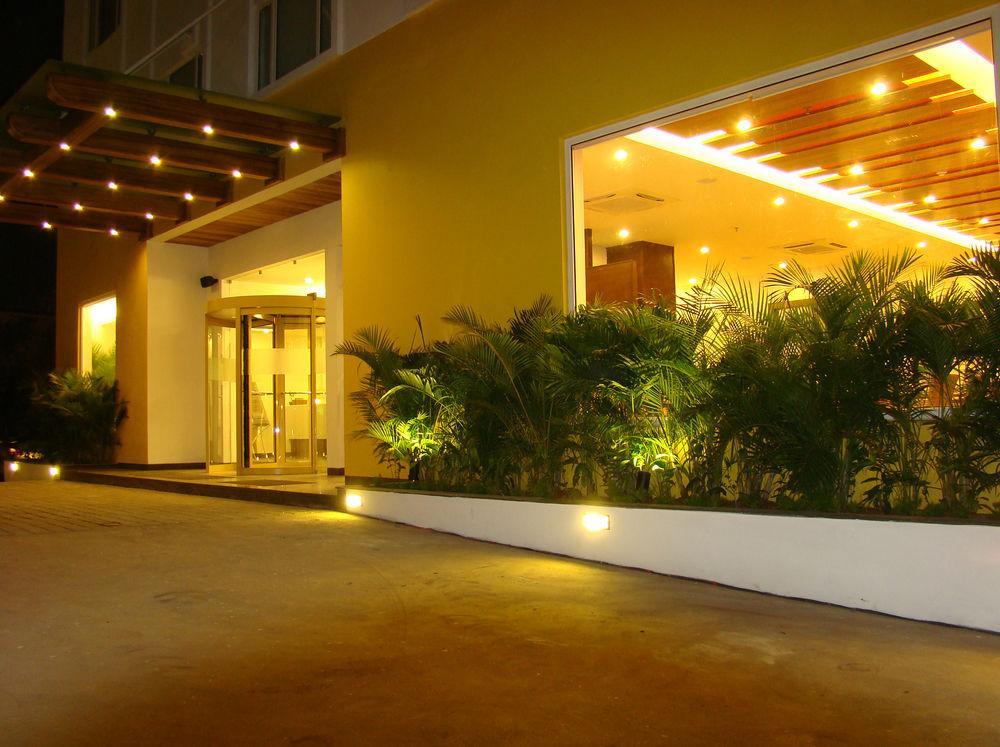 Lemon Tree 4*